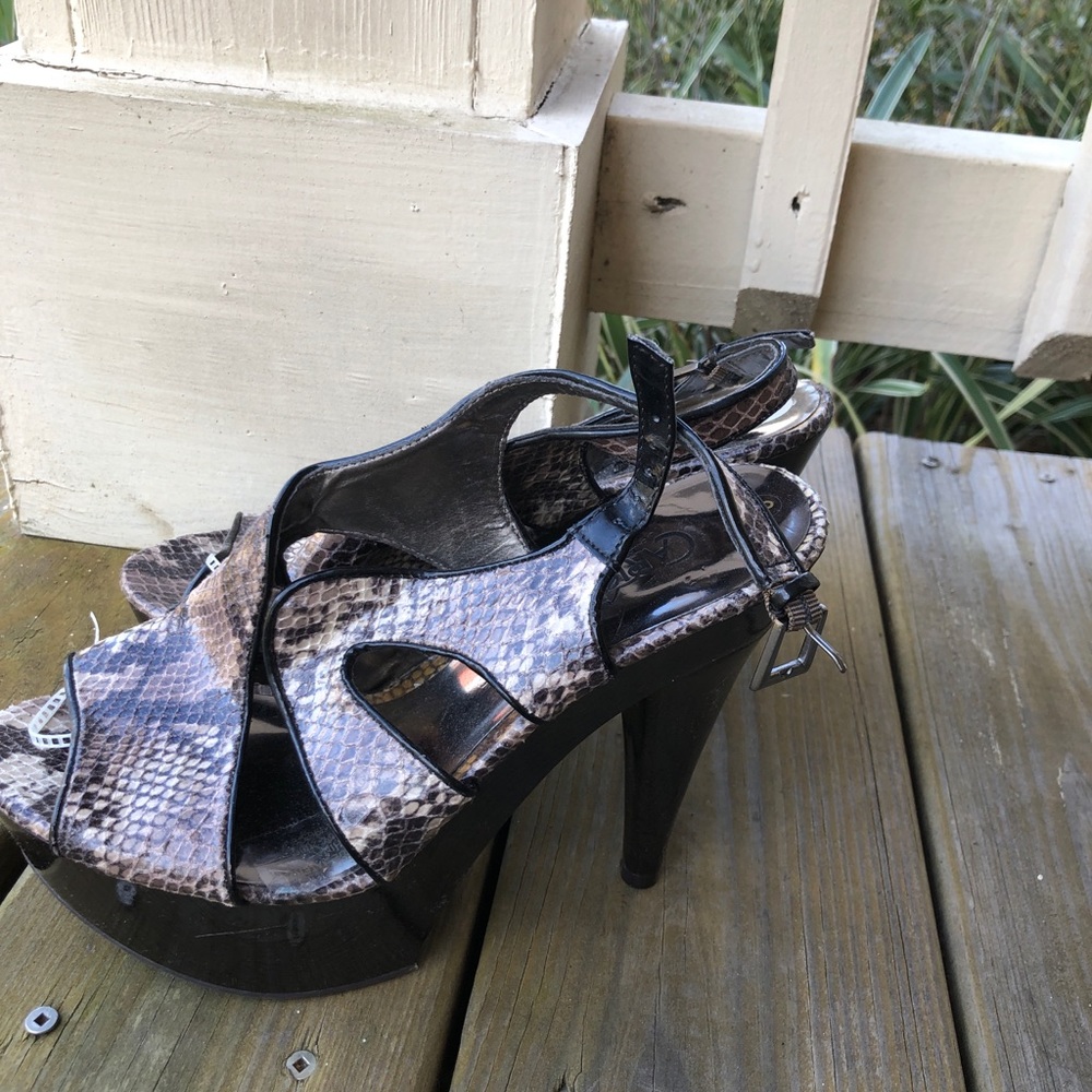 Carlos Santana Python Platform Sandals sz 8